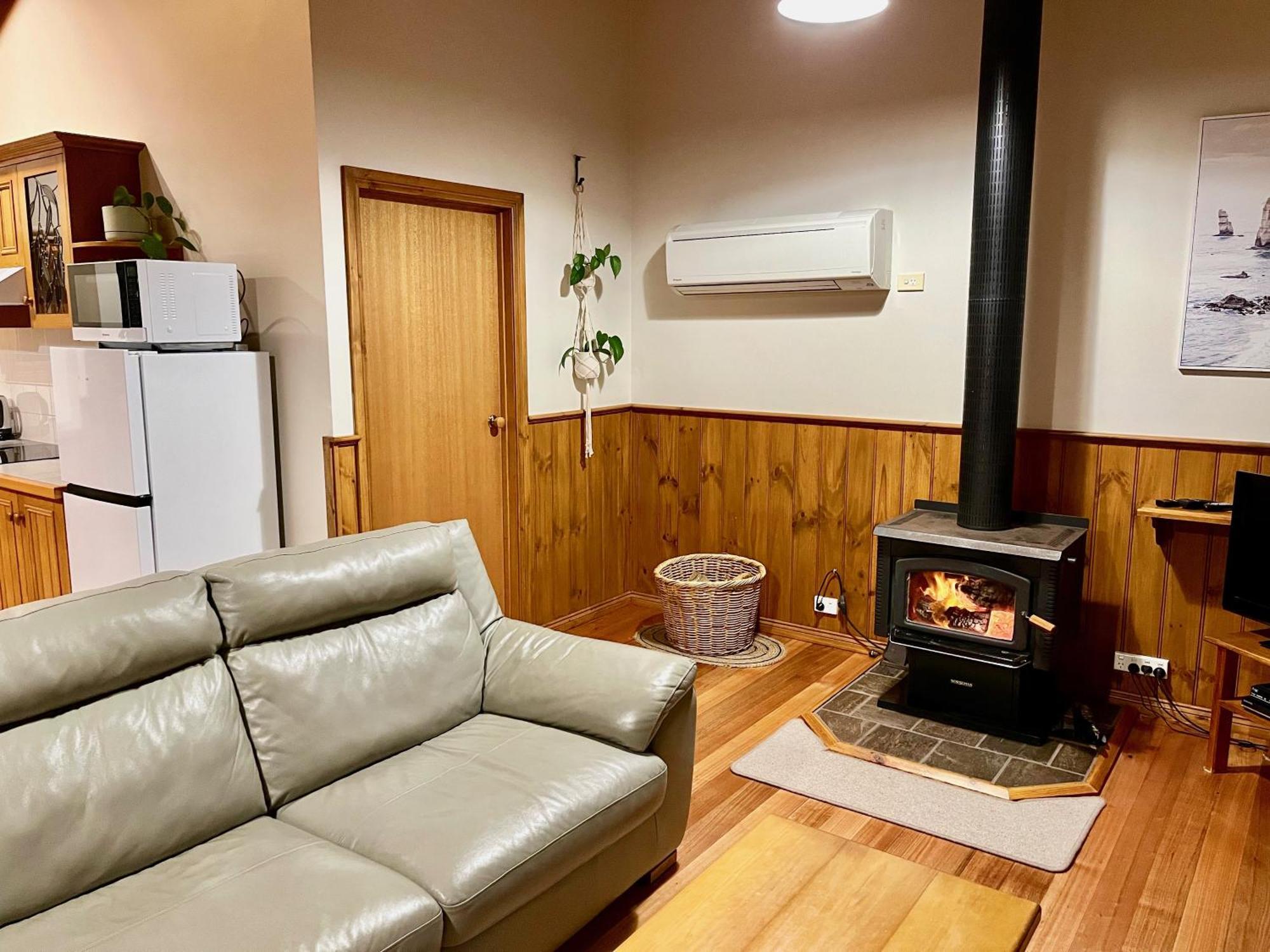 Daysy Hill Country Cottages Port Campbell Pokoj fotografie
